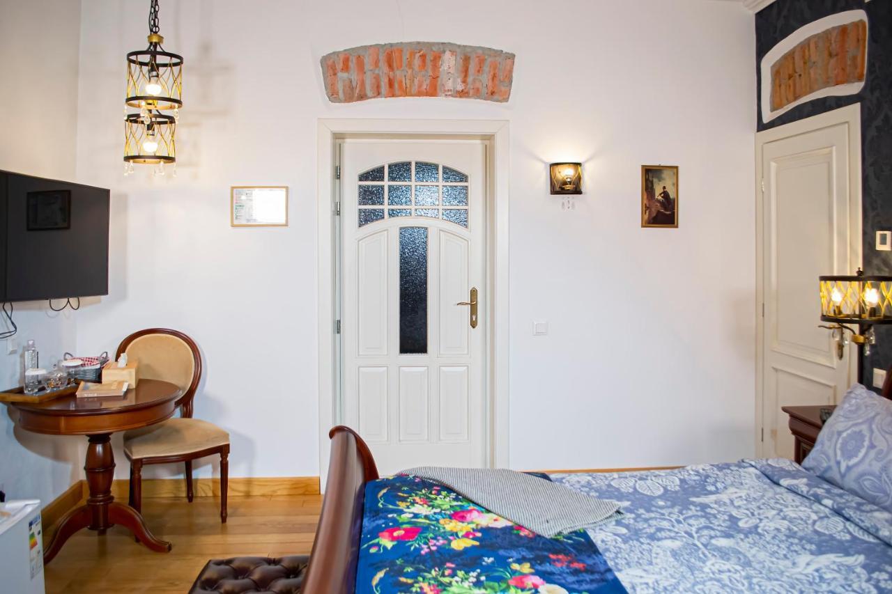 Vila Rozalia Garden Gate Avrig Exterior foto